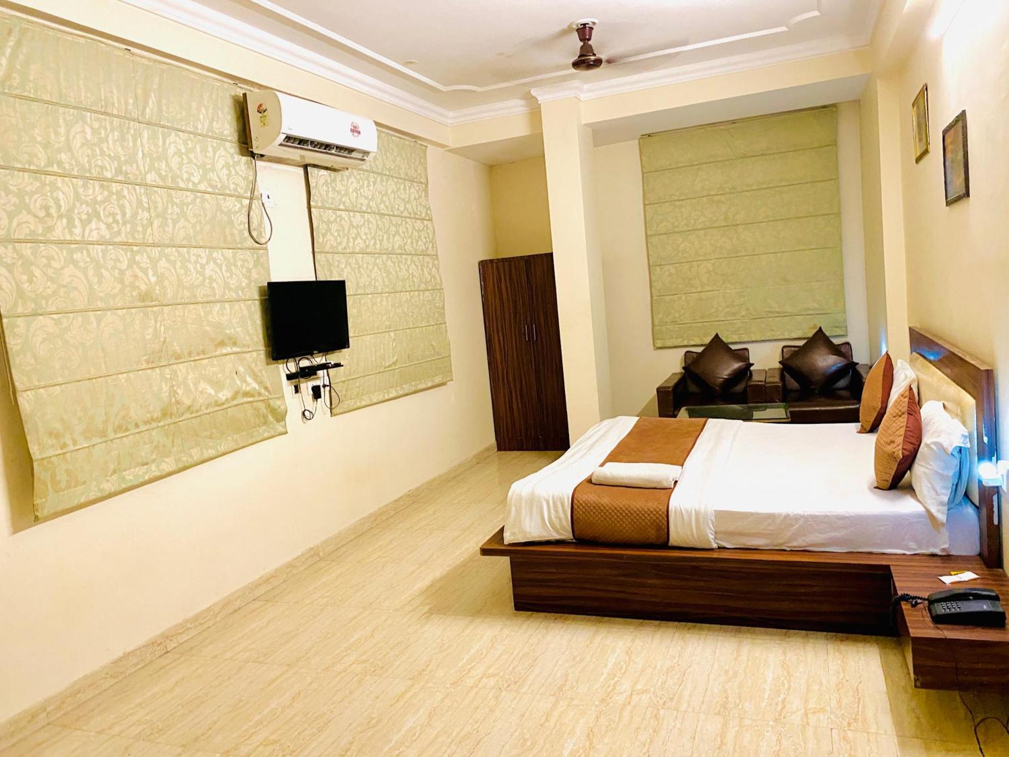 OYO 10317 Hotel Mock Orange Jaipur Buitenkant foto