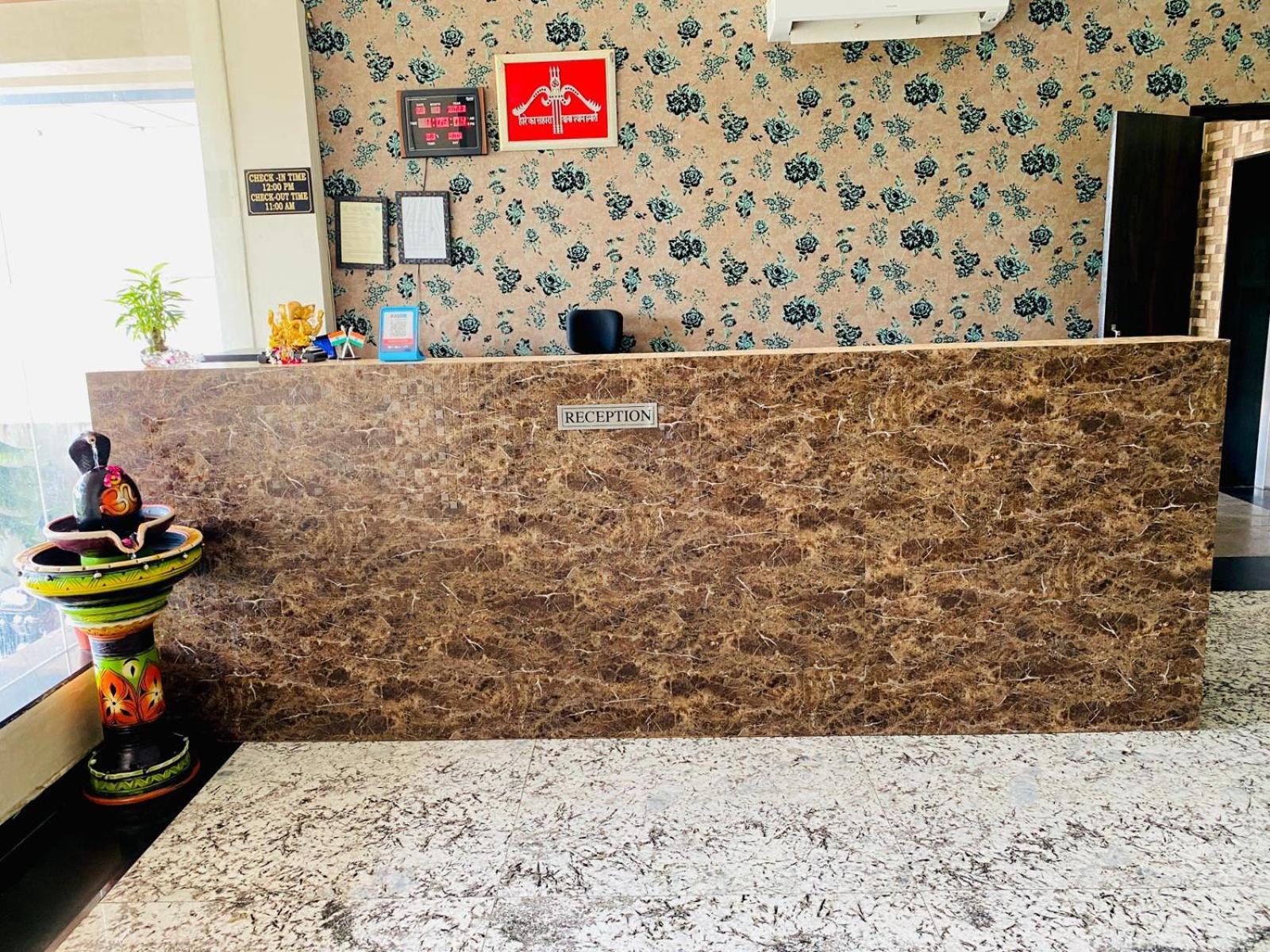 OYO 10317 Hotel Mock Orange Jaipur Buitenkant foto