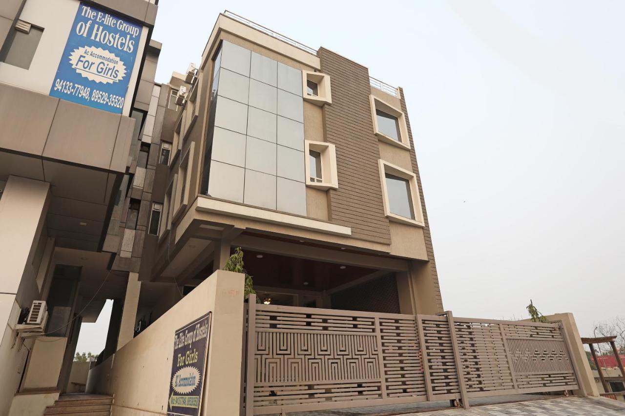OYO 10317 Hotel Mock Orange Jaipur Buitenkant foto