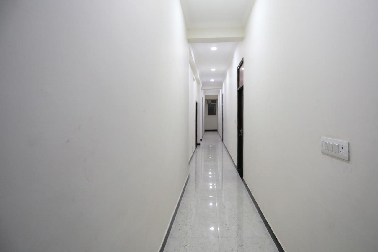 OYO 10317 Hotel Mock Orange Jaipur Buitenkant foto