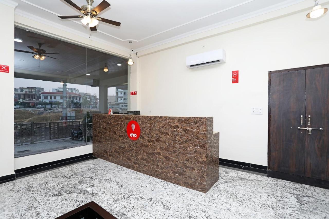 OYO 10317 Hotel Mock Orange Jaipur Buitenkant foto